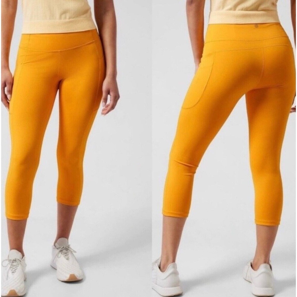ATHLETA Ultimate Stash II Capri Radiant Sunshine Yoga Medium‎ NWOT Gorpcore